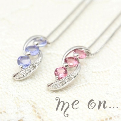 me on... K10ホワイトゴールドタンザナイトピンクトルマリン天然ダイヤモンドウェーブラインが華やかな３連天然石ネックレス 発送目安：２３週間