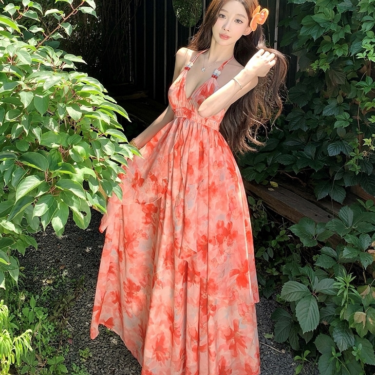 ワンピース マキシ丈ワンピース ホルダーネック 胸元 背中開き ハイウエスト フレアスカート マキシ丈 バックシャン 可愛い かわいい 大人可愛い きれいめ シンプル 上品 おしゃれ かっこいい