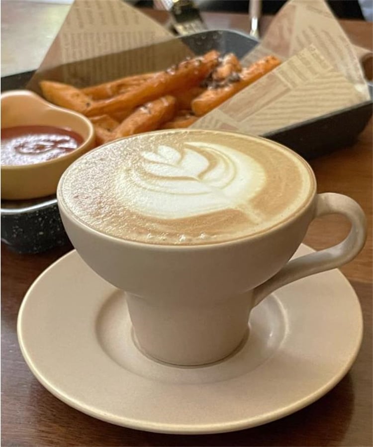 激安セール 手で花を引く レトロ 家庭用 洗練された 陶磁器カップ コーヒーカップ ティーカップ プレゼント 牛乳カップ おしゃれな
