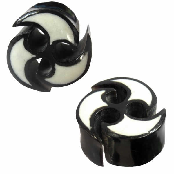 トライバルトリスケルホーンプラグ 0ゲージ 0G 12mm ボディピアス 水牛の角と骨 男性 女性