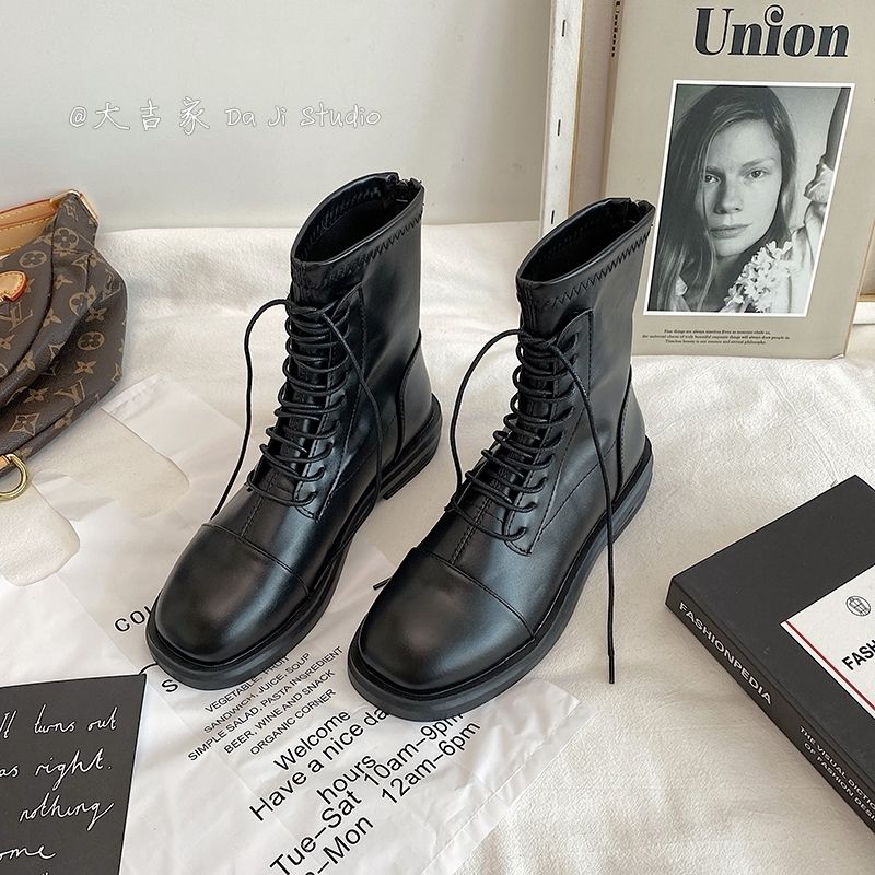 旬な履きこなしショートブーツ マーディンブーツ