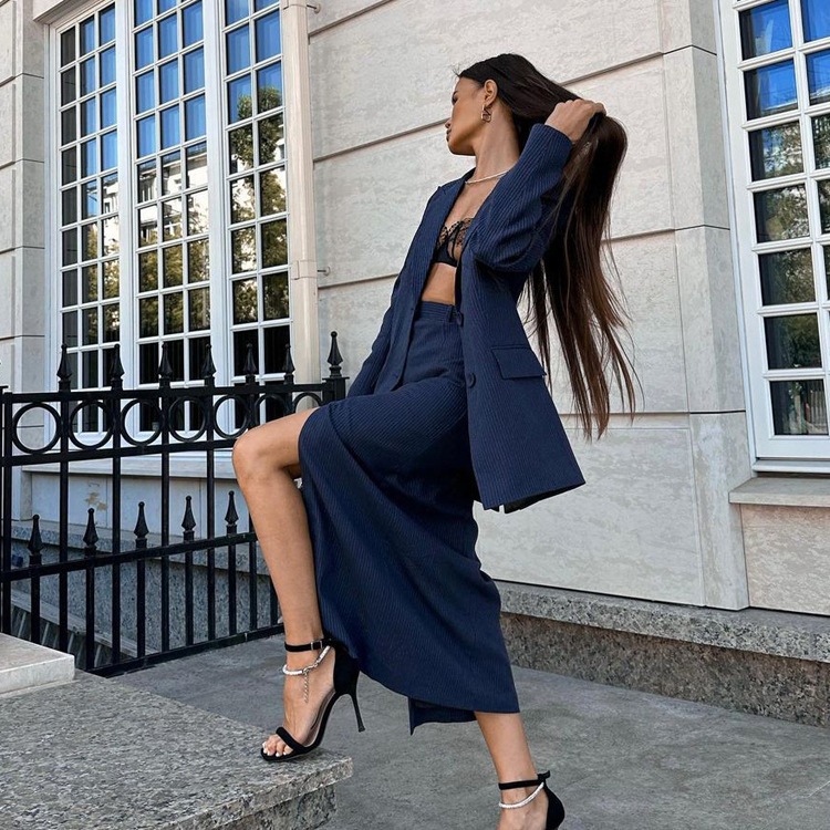 INSスタイル 縦縞フォーマル 長袖ジャケット×スリットミニスカート 2点セット 4,711円