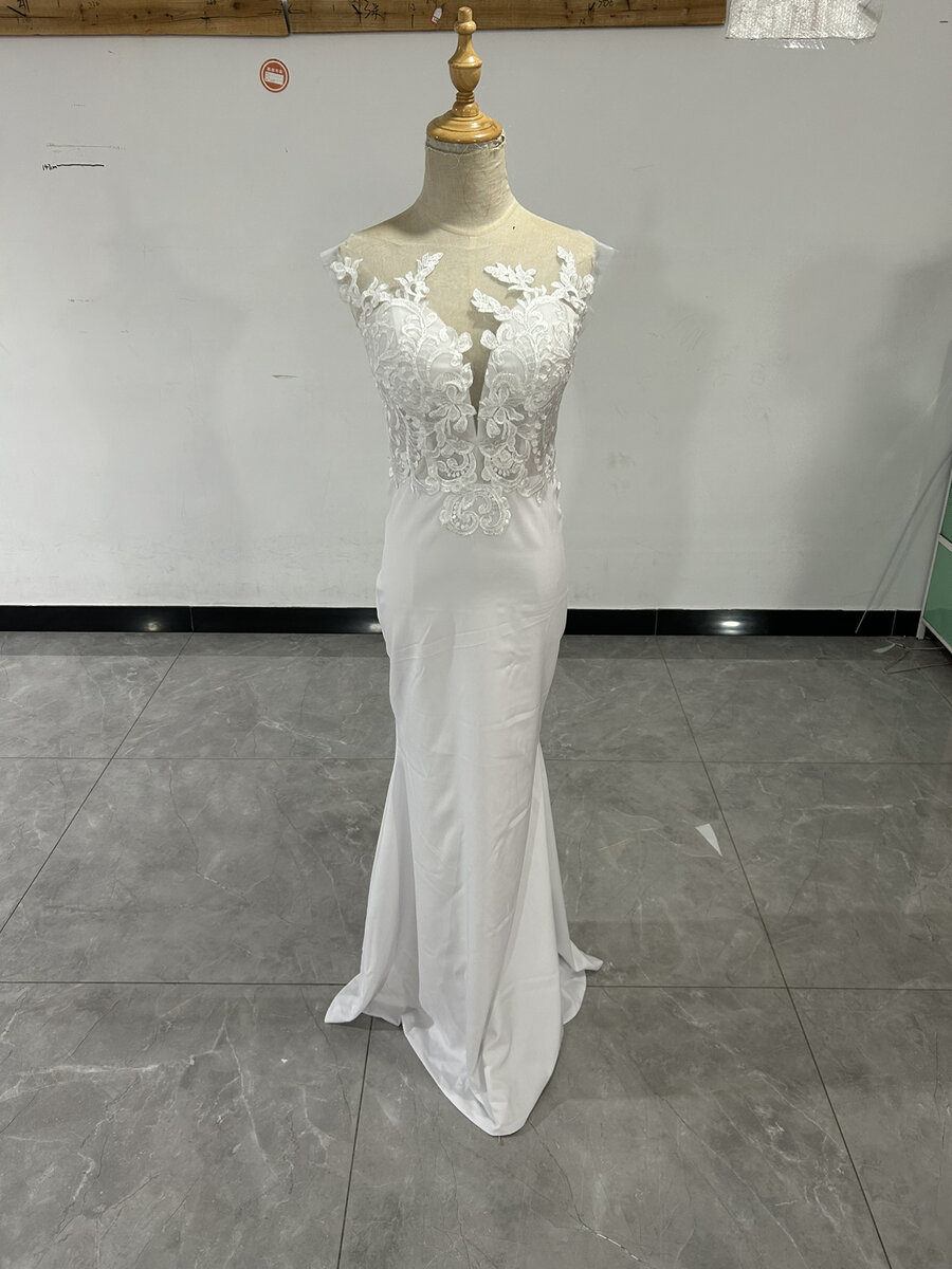 ノースリーブ 美しいバックレース マーメイドライン ロング オフホワイト 素敌な 花嫁 前撮り