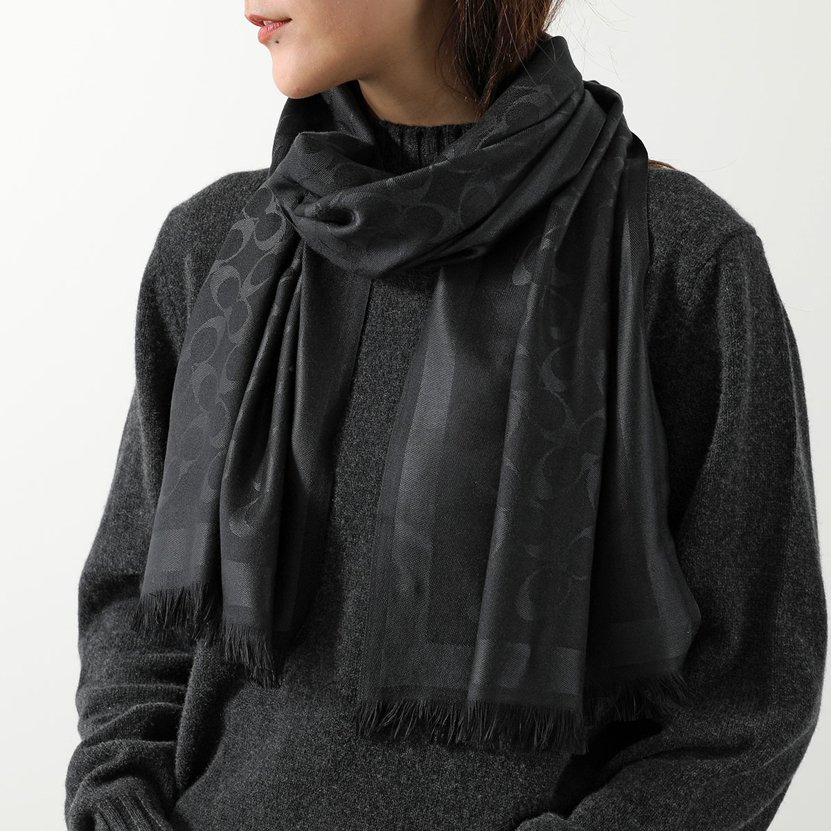 COACH コーチ ストール BIAS SIGNATURE C OBLONG CO100562 レディース ショール Cロゴ フリンジ 001