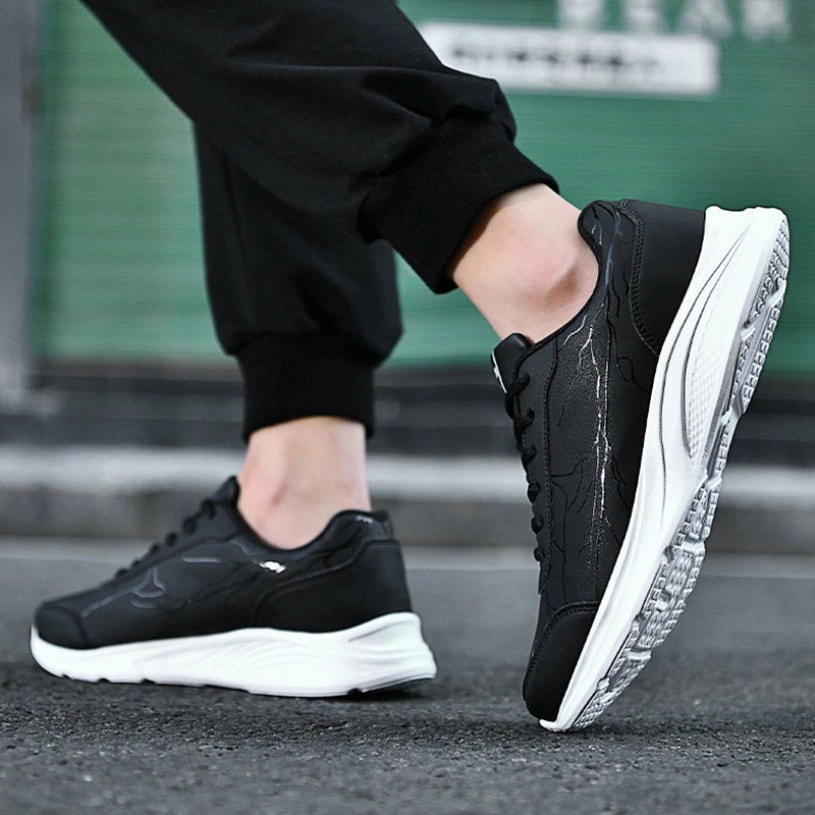 クーポン メンズ スニーカー 厚底 カジュアルシューズ おしゃれ スポーツ 軽量 ウォーキングシューズ 通勤 通学 日常着用 疲れない シューズ 歩きやすい 履きやすい 合わせやすい ファッション 高