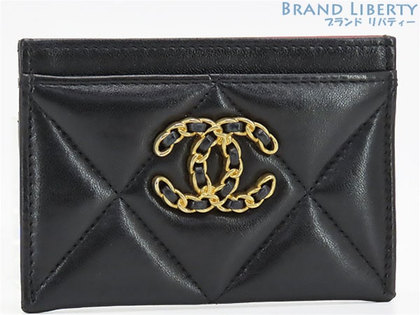美品シャネル19シャネルディズヌフココマークマトラッセカードケースパスケース名刺入れブラックラムスキンAP1167