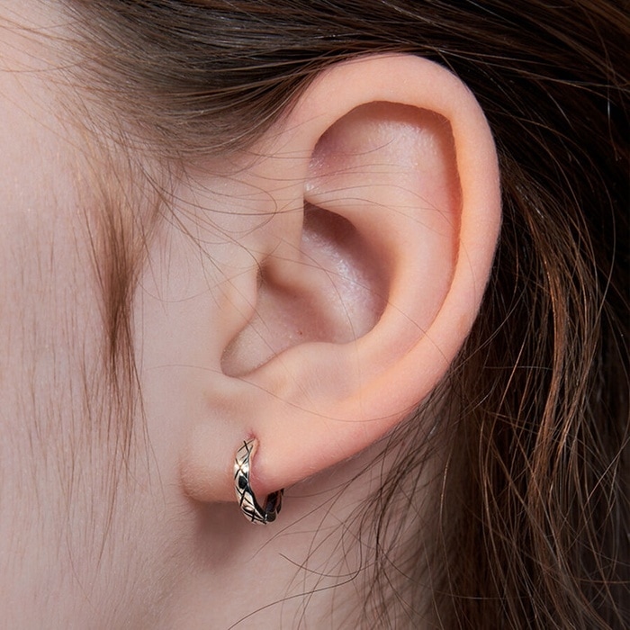 ウッズベクジンヒ着用diamond one-touch earring/韓国の人気ブランド 韓国正規品 韓国の人気商品 韓国ファッション 韓国ジュエリー デイリーアクセサリー SNSで人気 韓国ファ