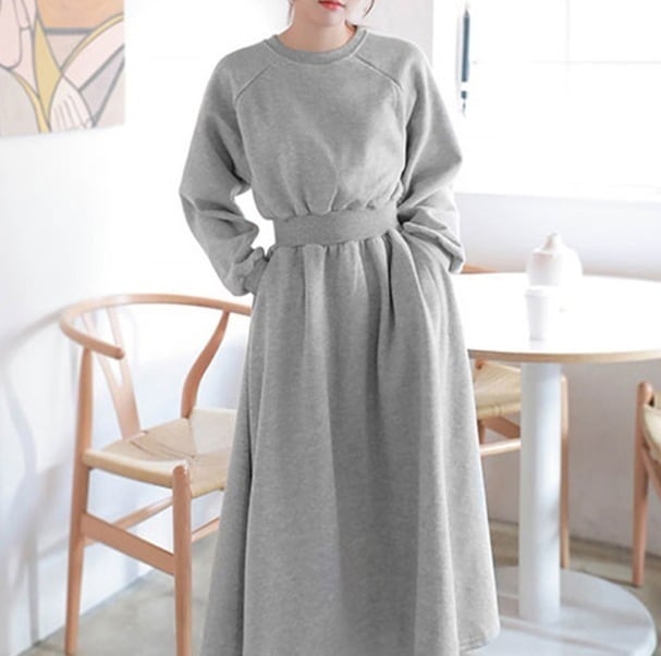 ワンピース スウェット 袖あり 長袖 ラグランスリーブ クルーネック 襟なし デザイン 美ライン ニュアンス レイヤード 伸縮性 かわいい 大人可愛い きれいめ シンプル カジュアル 大人 上品