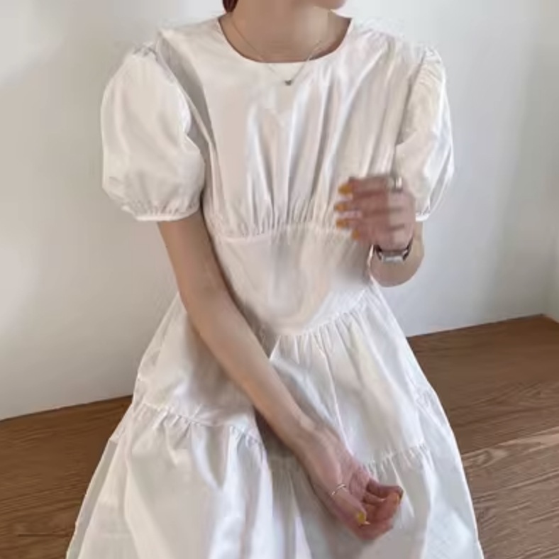 ワンピース ロング丈 かわいい 大人可愛い きれいめ シンプル カジュアル 大人 上品 おしゃれ お洒落 大人女子 こなれ感 個性的 主役級 存在感 美容師 メイクアップアーティスト ネイリスト