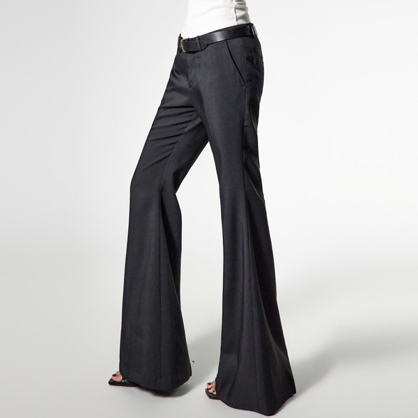 P3816 セミブーツカットパンツ