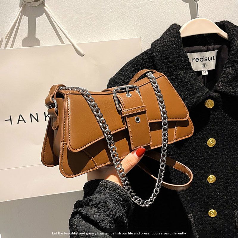 キルティングバッグ ミニバッグ フレンチヴィンテージ チェーン 斜め掛けバッグ 汎用性が高い おしゃれ 高級感 質感 カジュアル 脇下バッグ 気質 美しい外観 ショルダーバッグ 母の日 バックパック