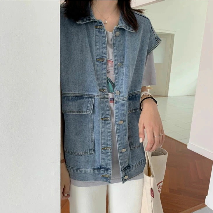 デニム ベスト レディース 春 夏 秋 トップス 羽織り カジュアル ゆったり オーバーサイズ ジャケット ジージャン ストリートファッション 原宿系 ノースリーブ デニムジャケット 韓国ファッシ