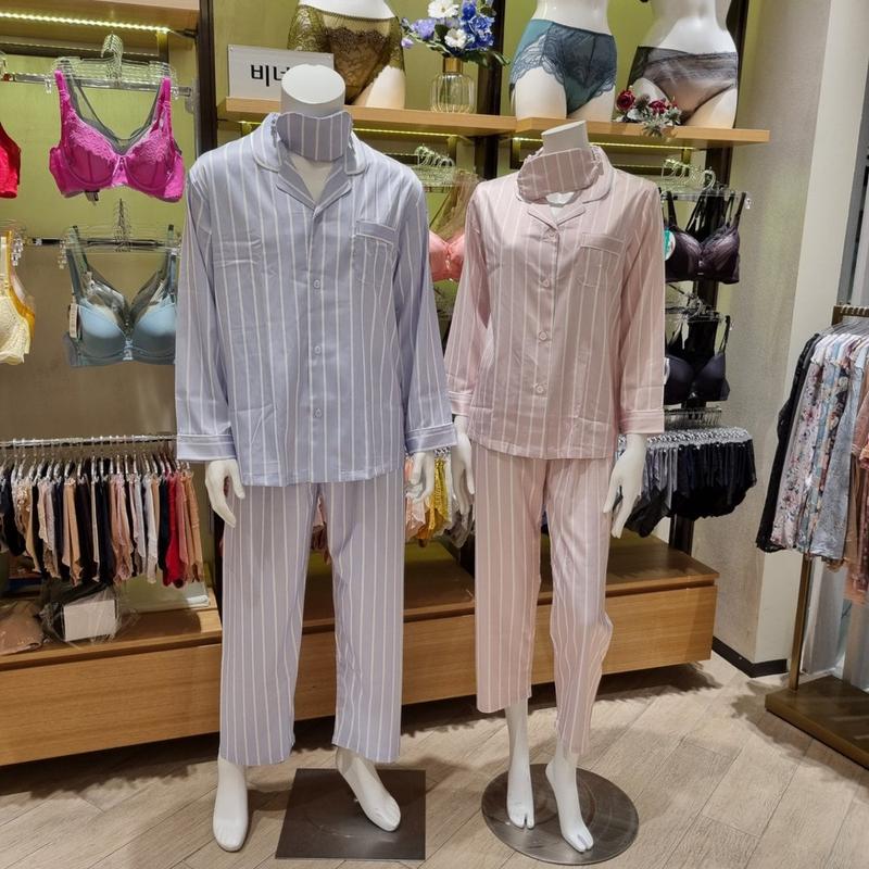 生地が柔らかいシルクフィールストライプ女性男性カップルパジャマ寝巻き（VPA4275WVPA4275M）