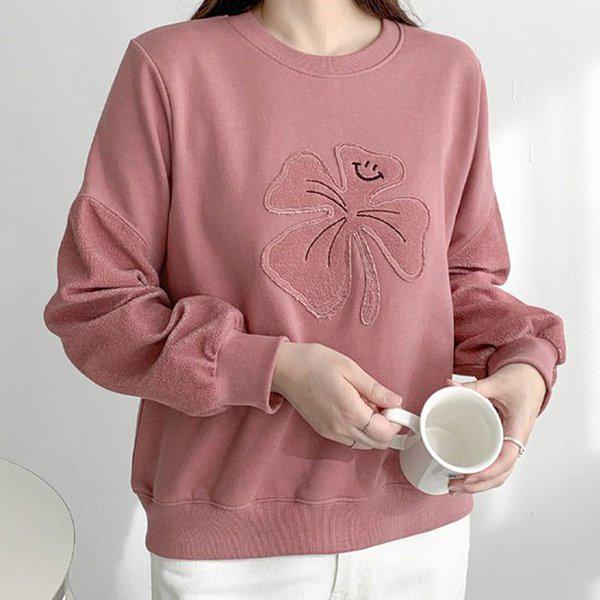 Hスタイル(T)四つ葉のクローバー長袖Tシャツ 春 女性 マントゥマン Tシャツ 季節の変わり目 ロングT ラウンドネック デイリーインナー