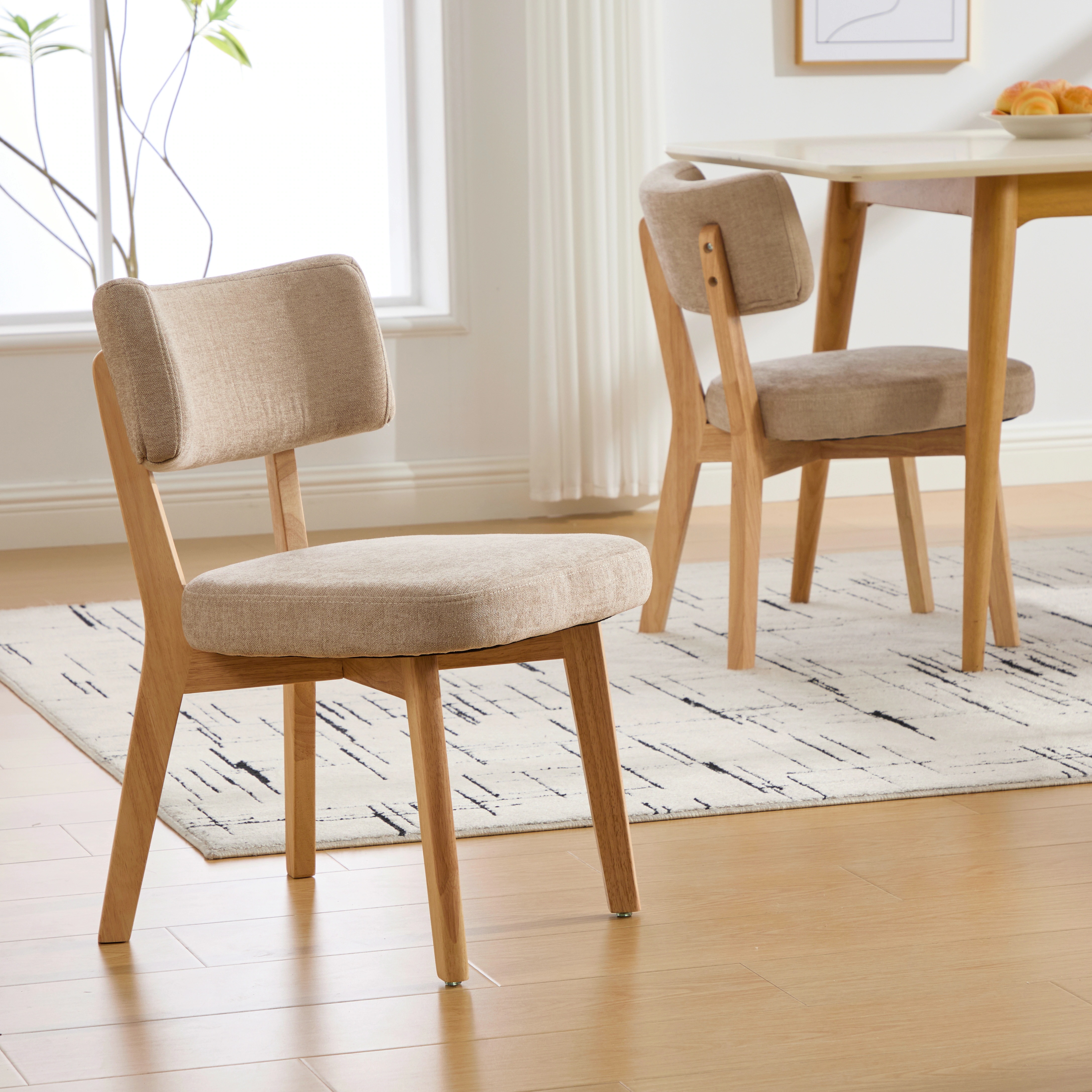 【38】【2脚】木製の背もたれが付いた無垢材のダイニングチェア丸みを帯びたデザインで組み立ても簡単ですダイニングルームリビングルーム書斎オフィスなど様々な場所に最適です4色展開