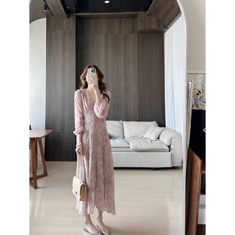 【春季新追加】人気 ロングワンピース 韓国chic2025春新作スリム気質ボトミングVネック花柄ワンピース