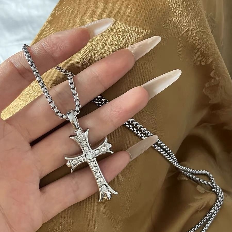 早い者勝ち 重厚感 王道 クロス　ペンダント S925 ネックレス