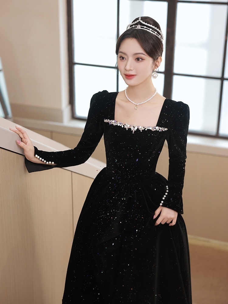 女性のための黒の長袖イブニングドレス 5 新しいベルベットの社交界の宮殿スタイルの快適な年次総会芸術試験イブニングドレス春