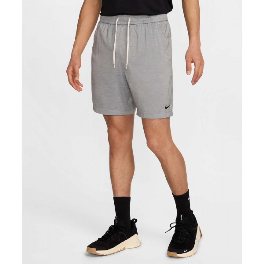 ナイキフォームドライフィット 7インチ裏地なし多目的ショーツ M-スモークグレー:ライトスモークグレー:ブラック/ HJ3158-084