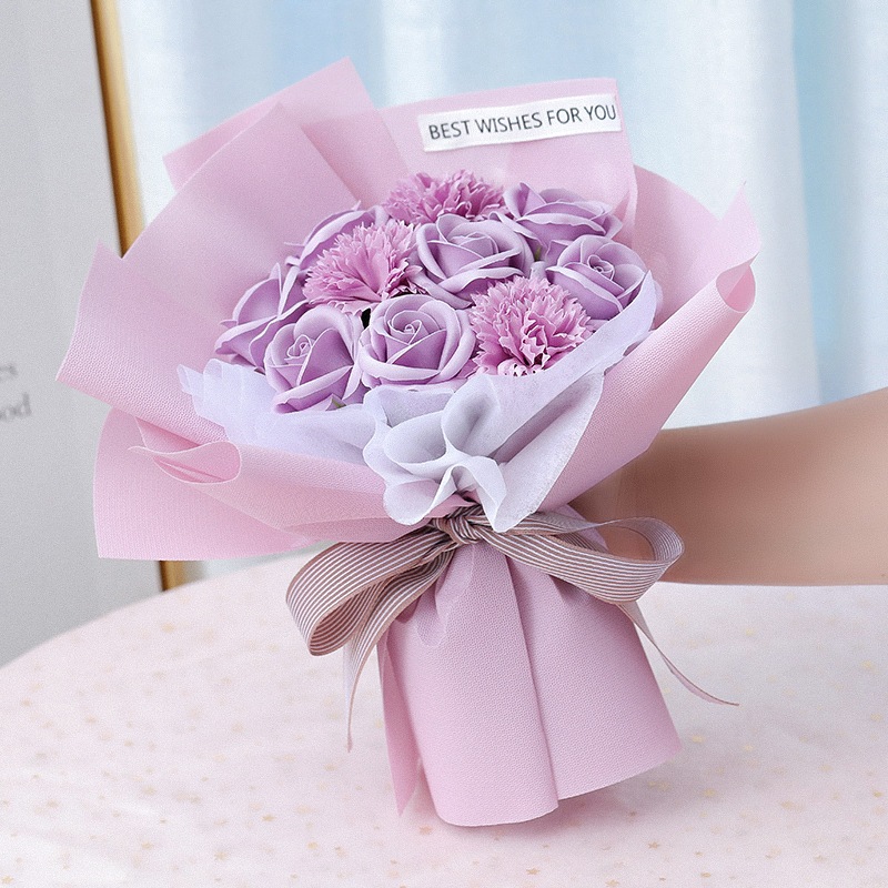 彼女へのバレンタインデーのバラの石鹸花束