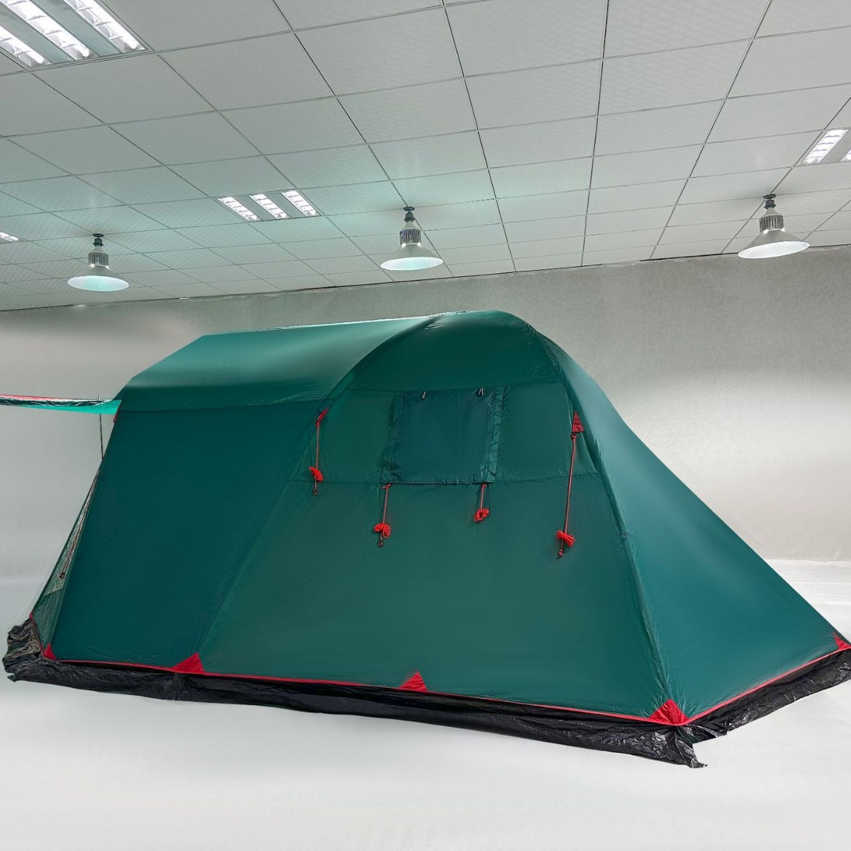 ホワイエ付き二層鉄フレームテント雨の日も晴れの日もアウトドアを楽しむお供です