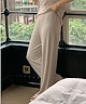 オートベージュ(oat beige)