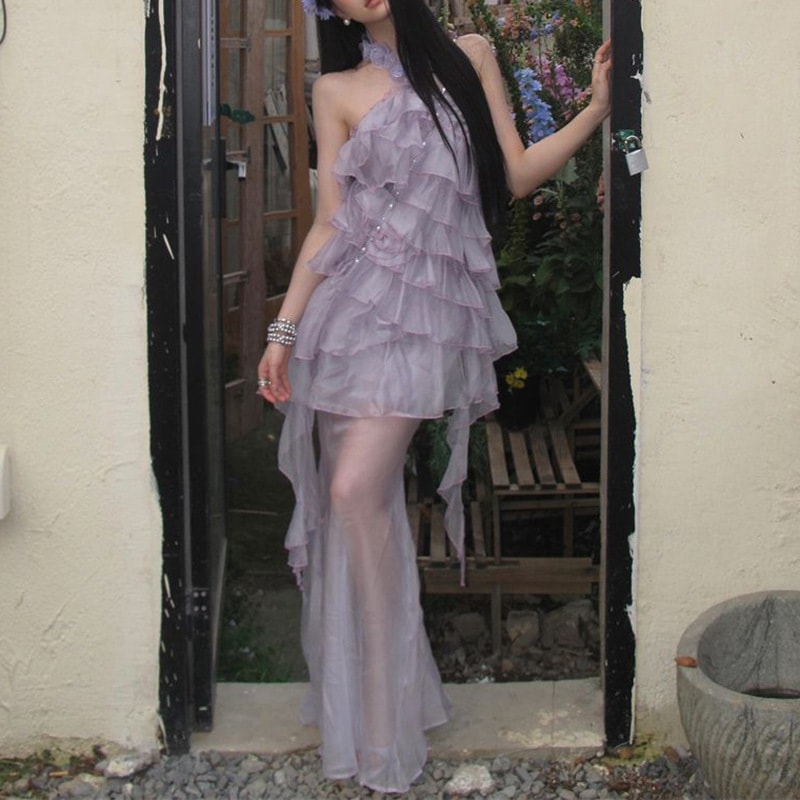 フレンチスタイルのフリル付きツーピーススーツ女性用夏デザインホルターネックドレスリゾートスタイルメッシュスカート