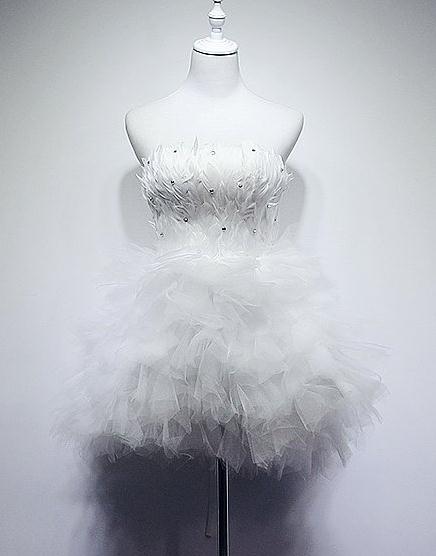 ウェディングドレス　3色入荷　羽　ミニドレス　パーティードレス ワンピース 忘年会　ショート丈　二次会 演奏会 披露宴 結婚式 発表会 0493