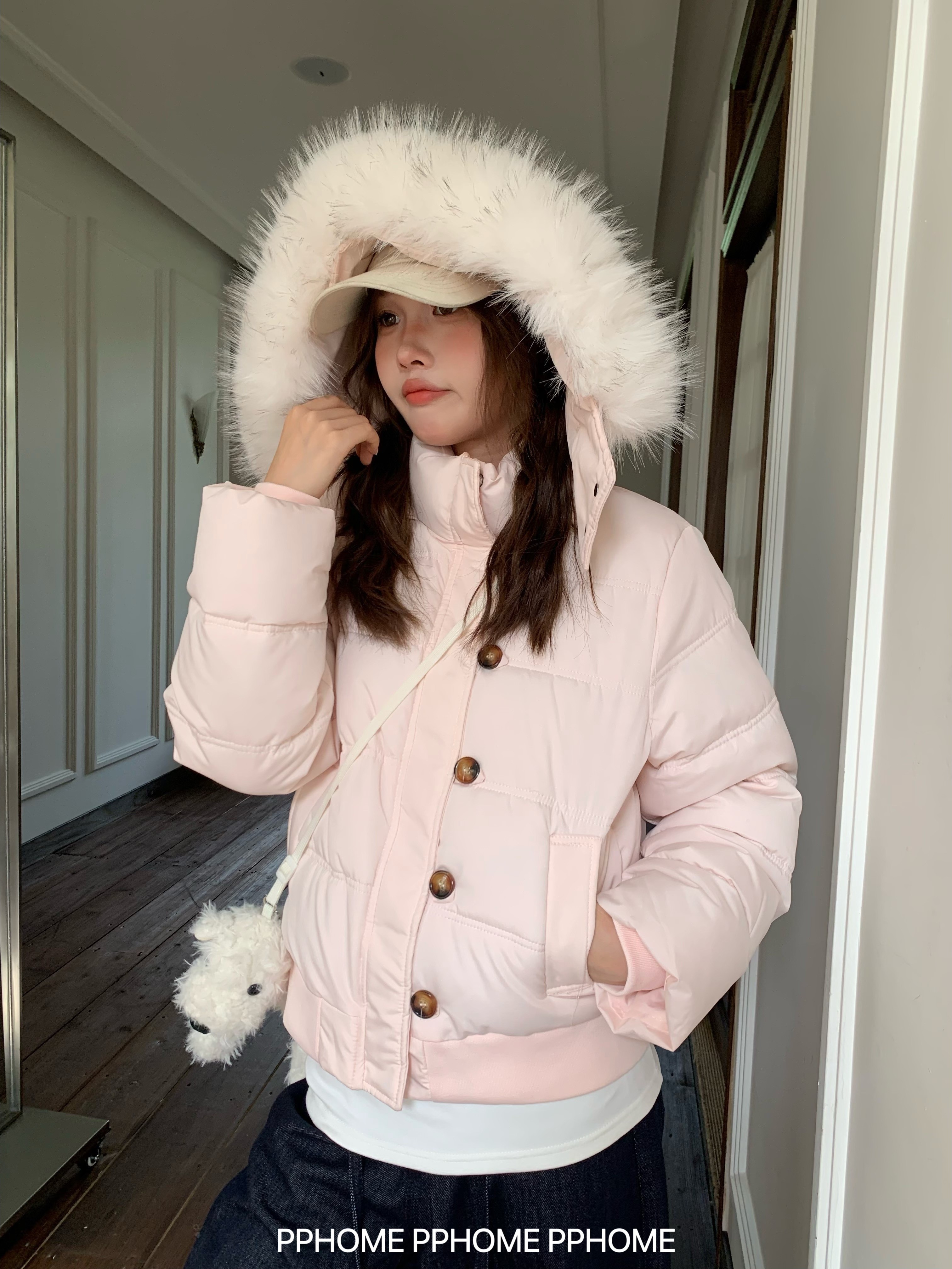 2026新品大人気2026 秋冬取り外しファー付き 中綿ジャケットフード付きフーデッドショートブルゾン やさしい甘さで冬コーデを可愛く厚手防寒あったかアウター暖かいフェイク長袖トレンド裏サイズシルエッ