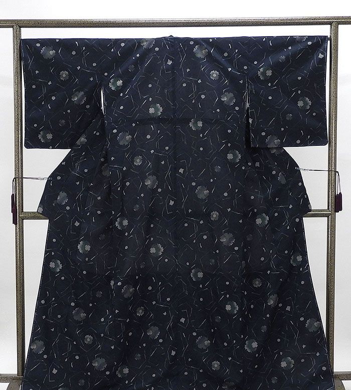 紬 未着用 正絹 雪輪幾何模様 身丈167cm 裄丈67cm 茶屋辻紬 未使用 新古品 着物 b4054