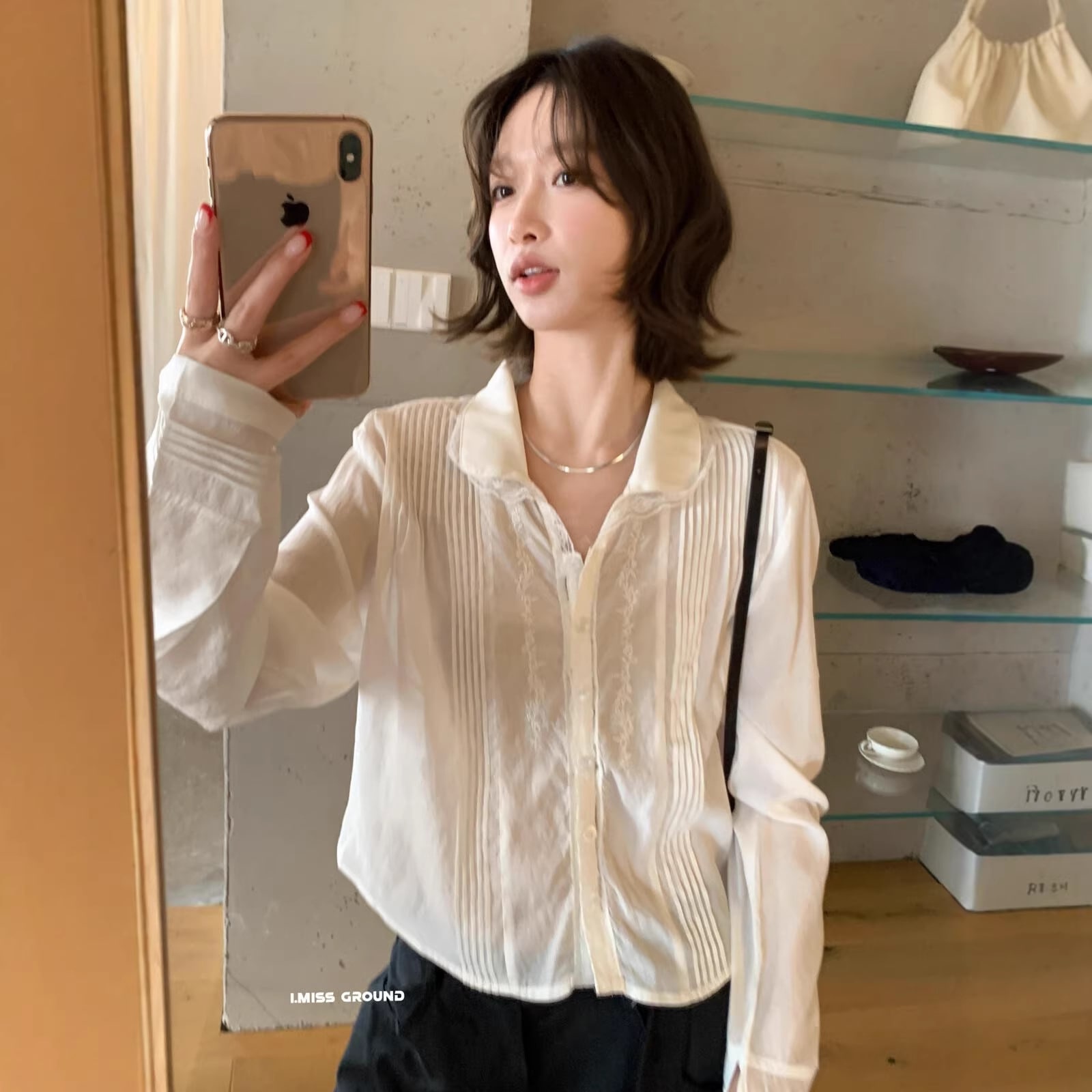 2026夏季女装法式绝美温柔风刺绣提花翻领长袖蕾丝衫r20510