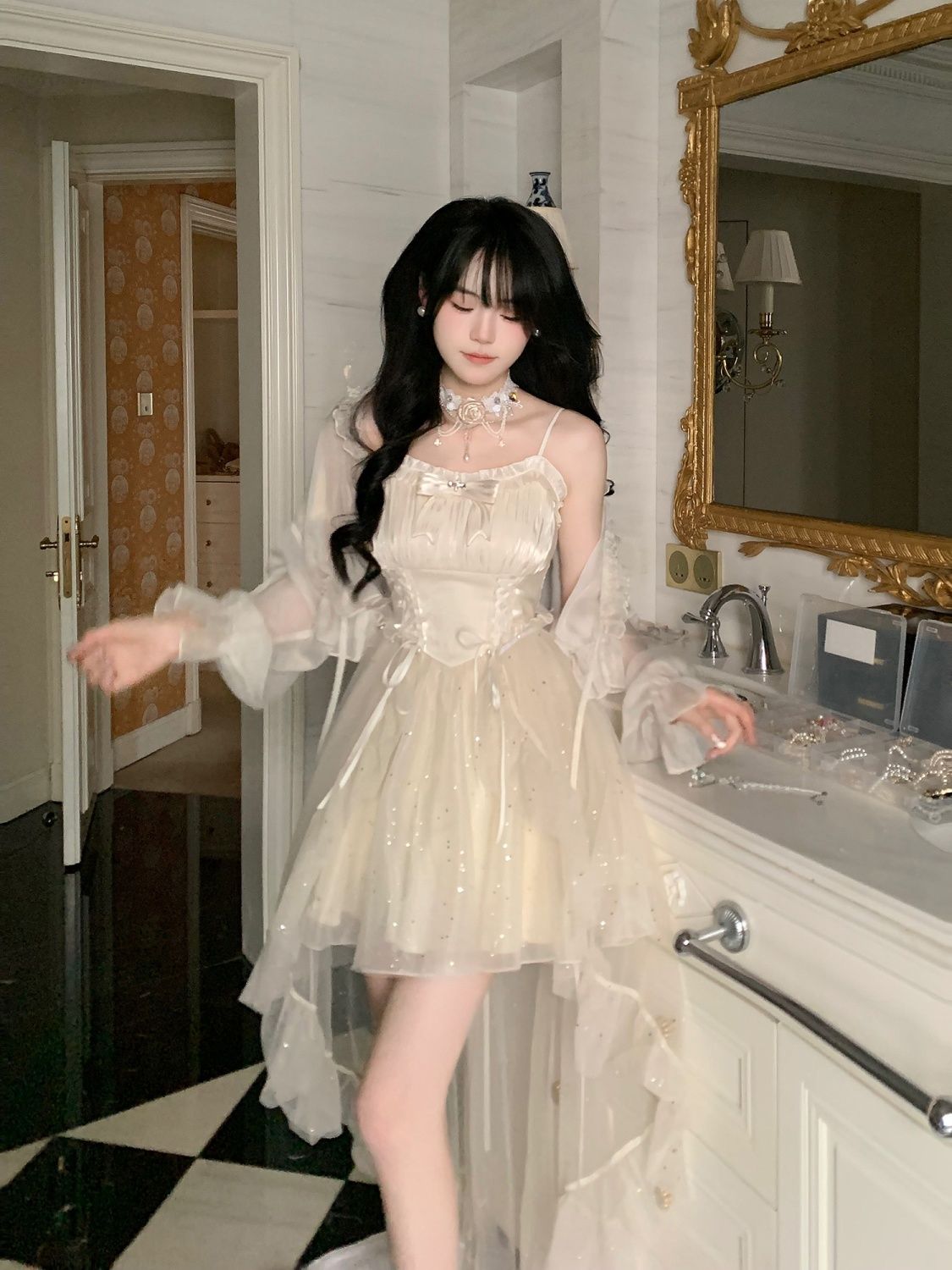 パーティードレス 気質プリンセスドレスメッシュはスパンコールデザインサスペンダードレス尾をスプリンクル