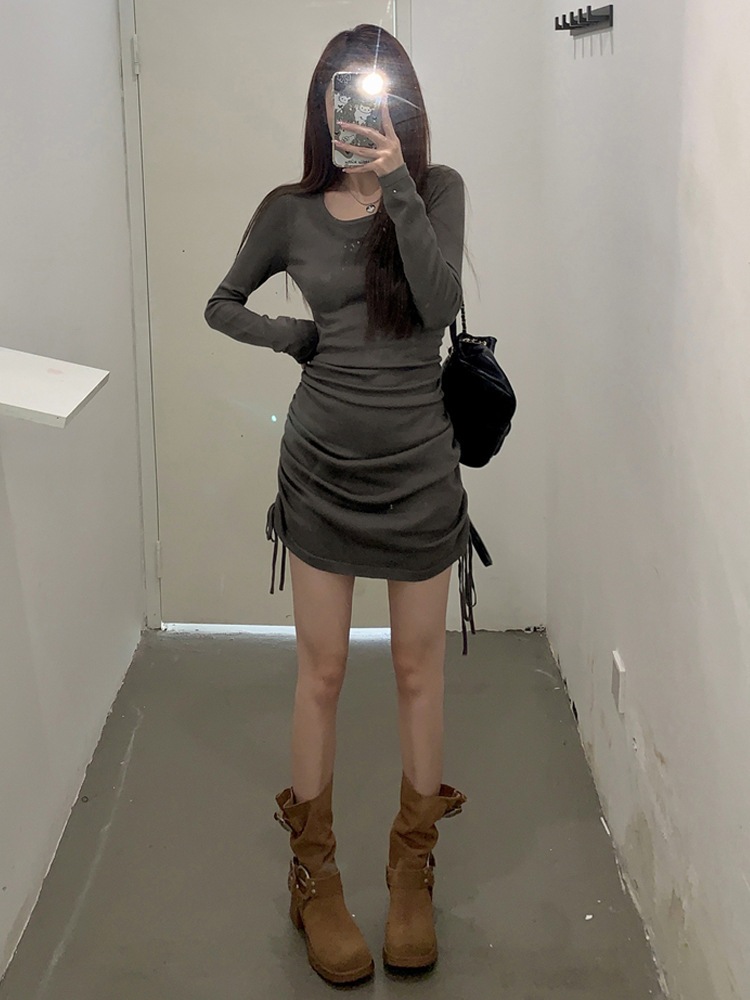 巾着デザインと純粋な欲望スタイルのニットヒップスカートを備えた女性用のエレガントな長袖ドレス