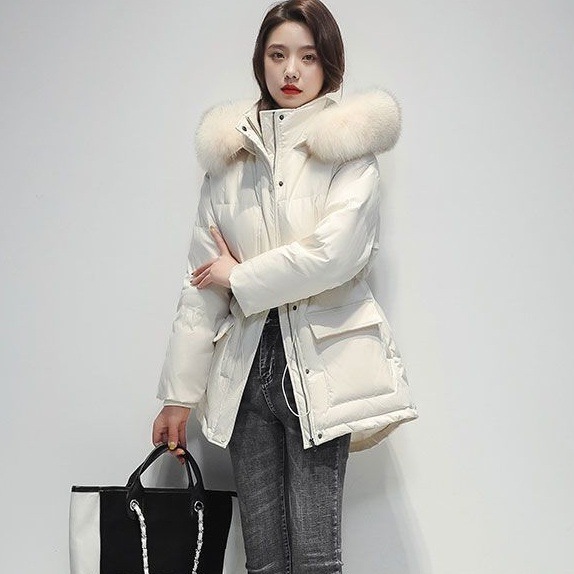 アウター ダウンコート コート 長袖 フード付き 前開き ボタン ファスナー ポケット ファー ミディアム丈 中綿 かわいい 大人可愛い きれいめ シンプル 上品 おしゃれ かっこいい カジュアル