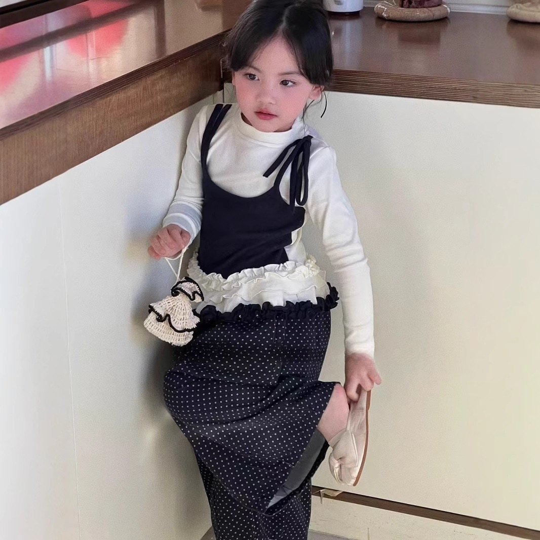 女の子2025春夏新作ドットカジュアルパンツ，女の子の赤ちゃんのサスペンダーの偽2枚Tシャツ