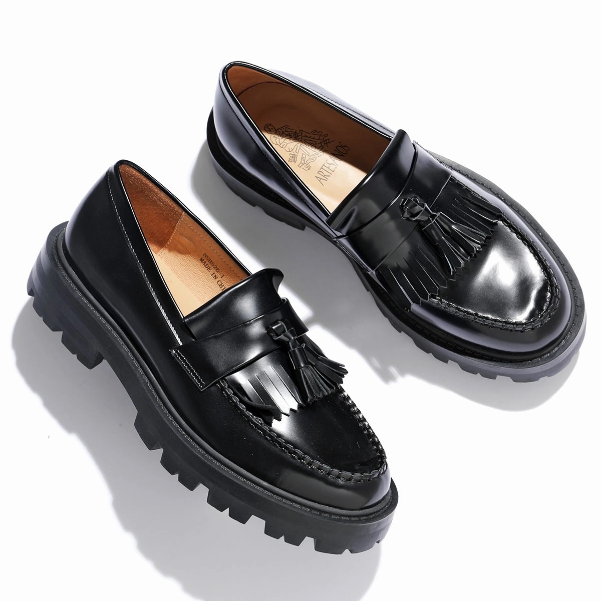 ARTESANOS アルテサノス タッセルローファー FLORENTIC NSH526-1 レディース フリンジ 厚底 プラットフォーム レザー シューズ 革靴 NEGROローファー