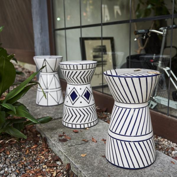 スツール 椅子 陶器製 インテリア オブジェ フラワーベース 花台 屋外 屋内 トライバル シンプル ポップ 個性的 デザイン アクセント おしゃれ 腰掛け チェア