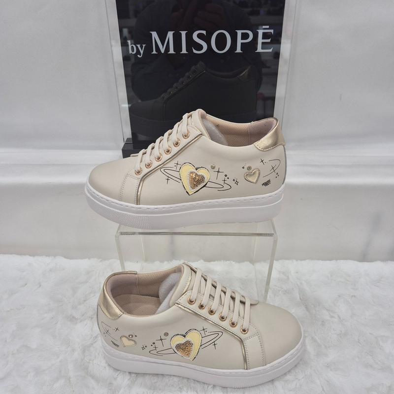 By 女性 ハートディテール 厚底スニーカー 112HT430YT004 IVORY 1 JJ