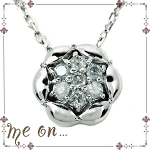 me on... 華のように咲くゴージャスな輝きTotal0.1ctの天然ダイヤモンドの結晶 18金 K18 ホワイトゴールド WG ラグジュアリー天然ダイヤモンドパヴェフラワーモチーフネックレ
