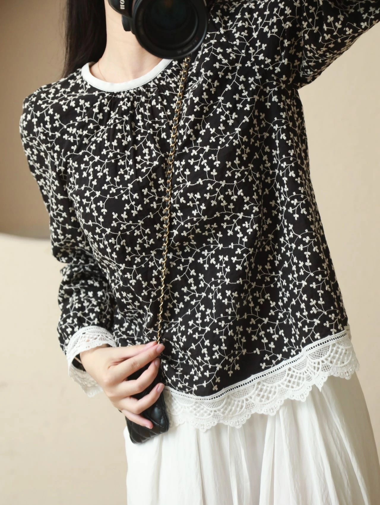 大流行の【フラワー刺繍 レーストリム プルオーバー】ブラック 長袖 レディース M/Lサイズ 高品質コットン100% クラシカル カジュアル【LPIUTY】