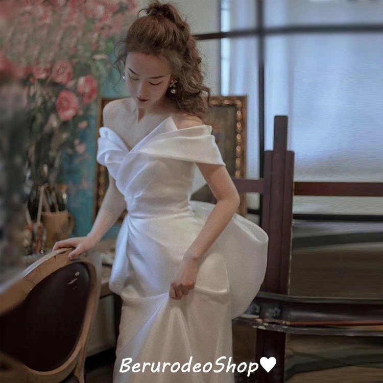 【TIME HOLDER】ウェディングドレス オフショルダー サテン ドレス 白 ホワイトドレス 結婚式ドレス 二次会ドレス 撮影 海外挙式 バックリボン オシャレ ロングドレス トレーンドレス ウェ