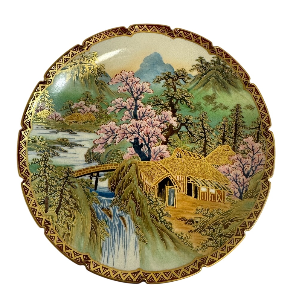 皿 波型 小皿 骨董品 工芸品 時代物 薩摩焼 湊光 在銘 金彩色絵風景 山水桜絵鉢 陶器 食器