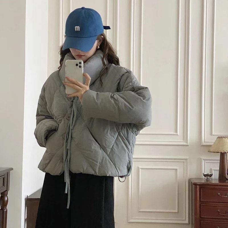 甘いフリンジダウンジャケット女性ショート2024冬の新しいファッションラウンドボタン立襟小柄な白鴨パイル保温