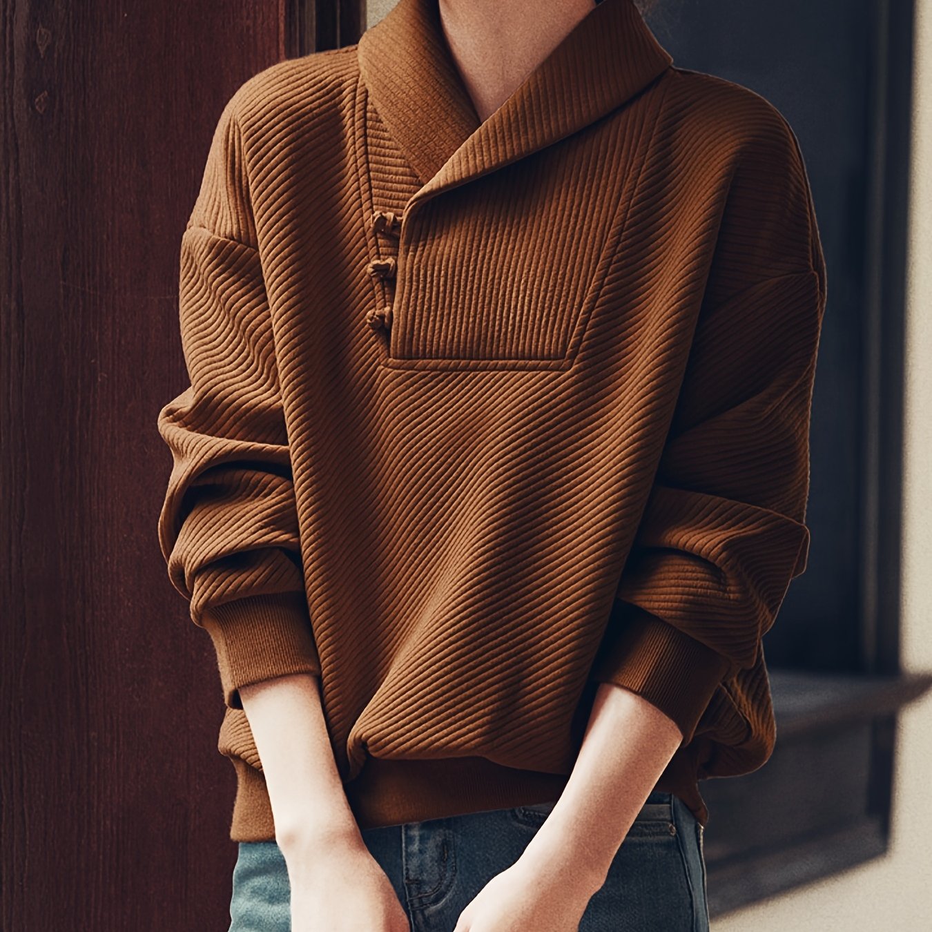 女性用ストライプボタンダウンセーターゆったりシルエットポリエステル素材