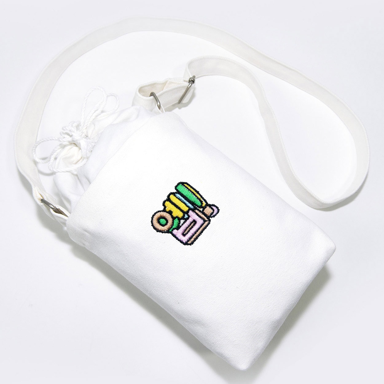 うんスモールキャンバスショルダーバッグアイボリー