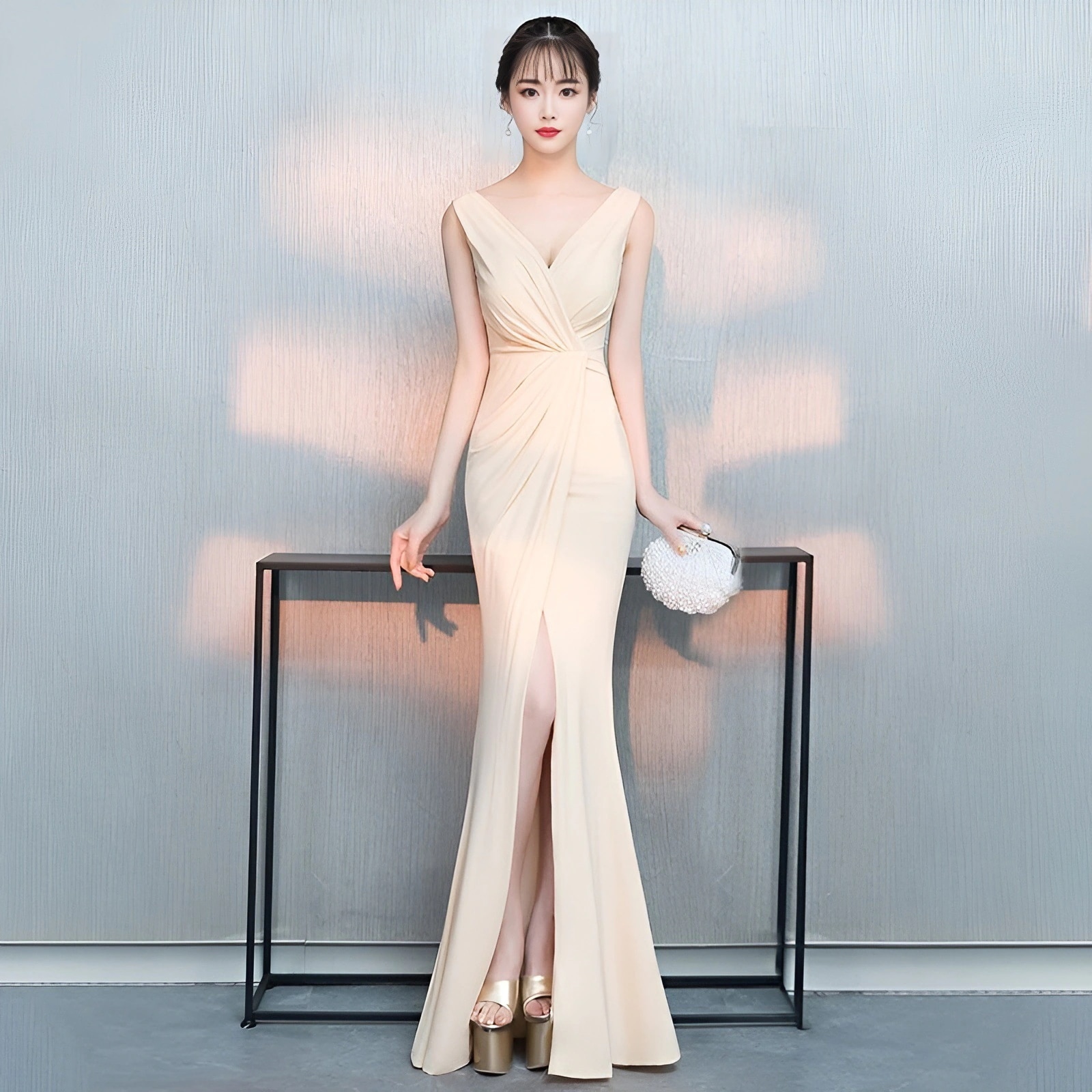 【Q10限定韓国ワンピース ドレス】 パーティードレス 誕生日 演奏会 花嫁 司会 イブニングドレスシンプルな気質年次宴会ホストロングフィッシュテールドレス