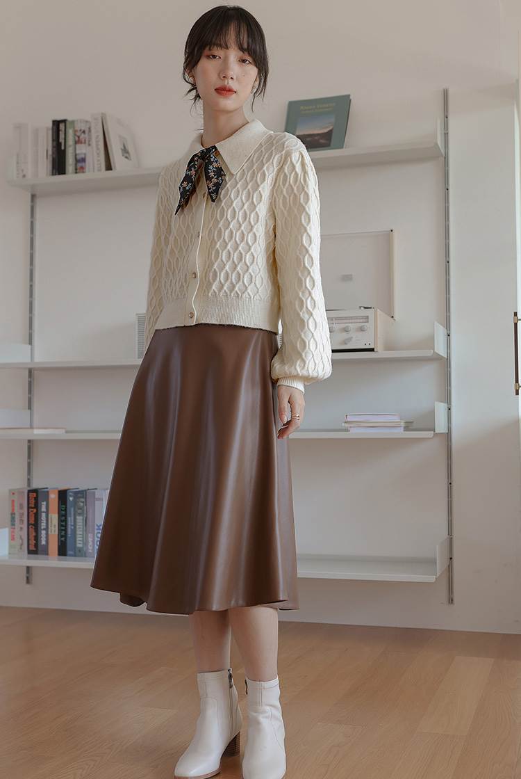 セーター アウター トップス アウター セーター カーディガン 上着 ショート丈 袖あり 長袖 ラウンドネック 襟付き ストレート シングルブレスト レギュラー プリーツ 異素材MIX ポリアク