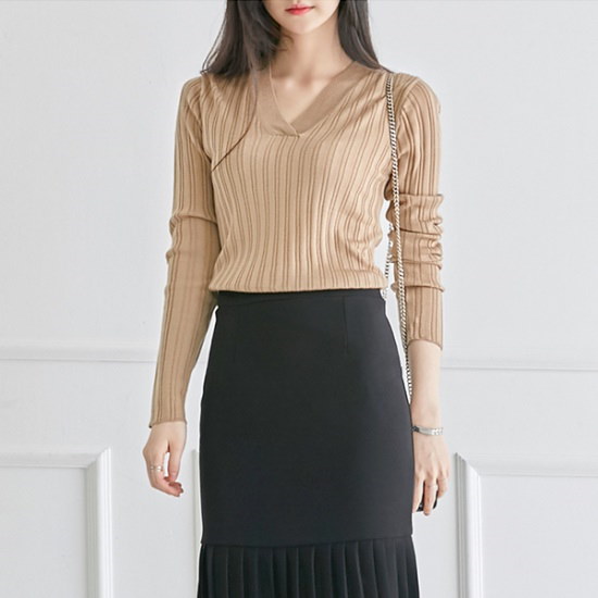 イニクリバーV KNITニート ニット/セーター/ニット/韓国ファッション イニクリバーV KNITニート ニット/セーター/ニット/韓国ファッション