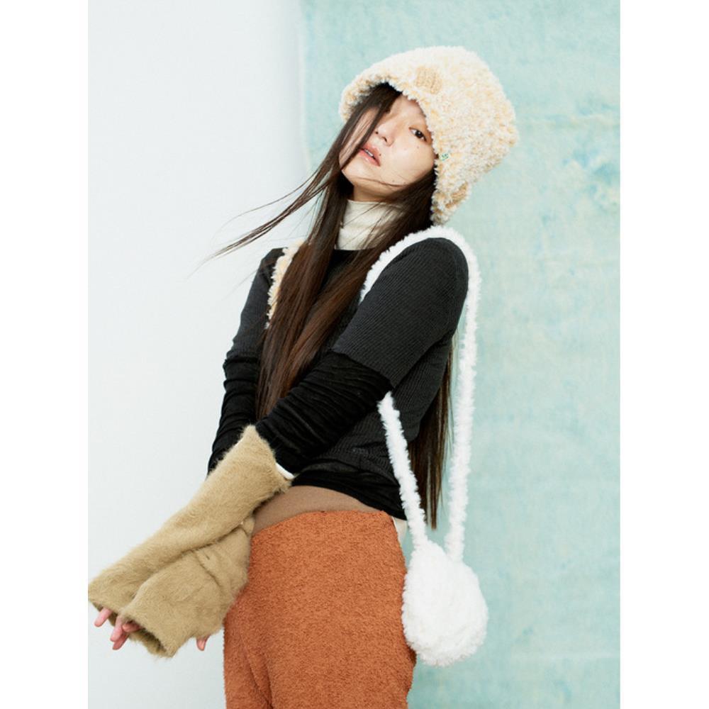 MISU A BARBE [Exclusive] FUZZY CIRCLE CROSS (6COLOR)