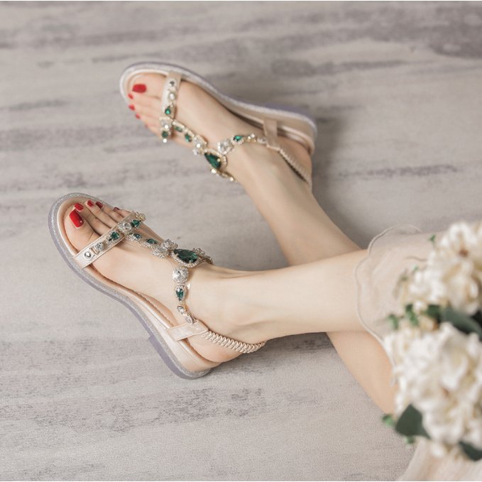 ビーチサンダルレディースぺたんこビジュー　歩きやすいフラットサンダルストラップサンダルローヒール細ス 4,765円